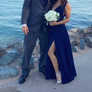 Lulu’s heavenly navy blue dress